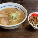 我がや - 我がやセットコク煮干し系ラーメン¥880 ミニチャーシューライス¥200