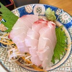 ドライブイン 西村食堂 - ミニ刺身　むつかな？