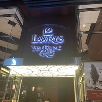 ロウリーズ・ザ・プライムリブ 大阪 - 