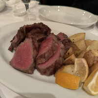 銀座ブルーリリー ステーキ＆チャイニーズレストラン - 