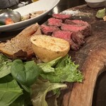 今宵、成田で世界の肉料理とごほうびワインを - 