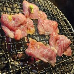 炭火焼肉 ひびの亭 - 