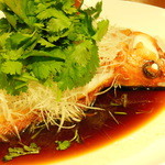 艇家大牌トン - 赤ハタの姿蒸し②