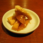 艇家大牌トン - 大根とセロリの紹興酒漬け