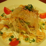 艇家大牌トン - 真鯛のお刺身サラダ①