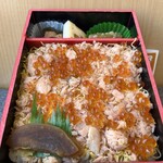 駅弁の弁菜亭 - 石狩鮭めし