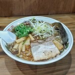 鶏そば すけ兵衛 - ■ 鶏醤油ラーメン (全粒粉入りストレート細麺)