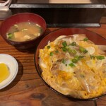 Kiryuu Ken - カツ丼 700円 味噌汁漬け物付き