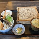 和食の食事処 峰 - ザルそば ミニ天丼セット 1100円 天丼美味しい