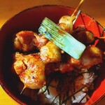 Ramen Nerura - 焼き鳥丼の串を取る前。