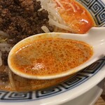 希須林 - ★担々麺¥1.050
      　※辛さは3段階(中辛をセレクト)
      　※ご飯無料
      　※野菜多め