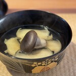 日本料理こまつ - 鮑と大黒シメジ
