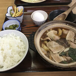 まさご食堂 - 肉鍋定食　950円