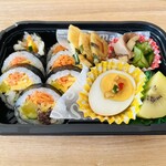 manna kitchen - メニュー:日替わりお弁当 ¥800(税込)