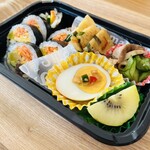 manna kitchen - メニュー:日替わりお弁当 ¥800(税込)