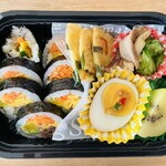 manna kitchen - メニュー:日替わりお弁当 ¥800(税込)