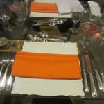 tavola di YOHEI yogi NISHIDA - テーブルセッティング