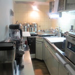 tavola di YOHEI yogi NISHIDA - キッチン