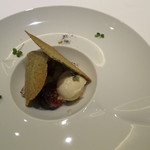フロリレージュ - 佐渡産黒無花果のグラタン仕立て、紅茶のフランとカスタードのアイスクリーム1