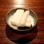薪鳥新神戸 - 大根の甘酢漬け