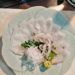 関西を中心とした四季折々の魚や野菜など新鮮な食材にこだわり
