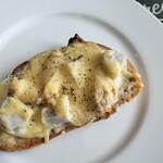 パン いつぞ - 里芋のタルティーヌ