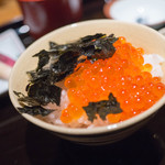 日本料理 幸庵 - ごはんに海苔といくらをのせて。