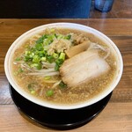 スタミナススム - 生姜背脂しょうゆラーメン ＠850円