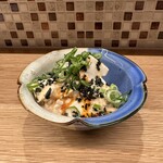 太郎食堂 - ピリ辛ゴマだれ豆腐