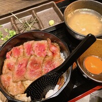炭火和牛焼肉もうもう亭 広小路店 - もうもうまぶしです！
