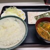 たつ食堂