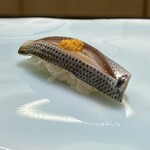 鮨 なんば - 小肌　唐墨を乗せてインパクト大