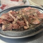 Sumibiyakiniku Shibaura Horumon - 豚ハラミ、豚タン