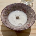 鮨 なんば - 真鯛白子の摺流し　鰹出汁と合わせてミキサーに　とてもクリーミーな食感が新鮮