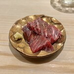 鮨 なんば - ニタリクジラ尾の身　臭みが一切ない柔らかな旨味