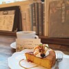 カエルヤ珈琲店 - ケーキセット(￥1100)。かぼちゃのチーズケーキ&コクあじ珈琲！