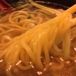 Yokohama Uoman - 海老らーめん、麺