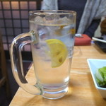 典 - 定番の酎ハイ。キックの強い炭酸。