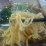 めんこう - こいくち醤油らーめん／麺拡大／25年11月