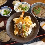 Syunsyokusyu teuchisoba tamagawa - 天丼セット（海老、野菜3種、温玉） 1,250円（税込み）、十割そばオプション 200円（税込み）