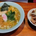sanora-memmenyashouki - 佐野ラーメンとチャーシュー丼
