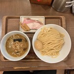 つけめん さなだ - 味玉・鶏ほぐし つけめん