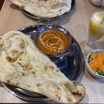 ガガンのカレー屋さん - バターチキンカレーDセットです