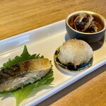 Sobadokoro Kaburaya Hibiki - 鯖、山芋揚げ、牛の時雨煮など