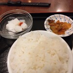 東北餃子房 - 半ライス、ザァサイ、ミニ杏仁豆腐