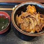 田部畜肉 - 料理写真:カルビ丼　ハーフ