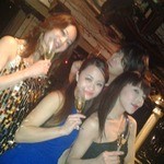 ギャルソンパブ - ショーを終えたダンサーさん達がお話ししに来てくれました。