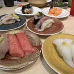 廻転寿司　まぐろ問屋 めぐみ水産 - 