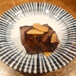 焼肉 たくちゃん 本店 - ガーリックチップ乗せて美味しそうすぎです！！