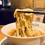 本田麺業 - 「特上らあめん醤油」の麺
            2023年12月16日
